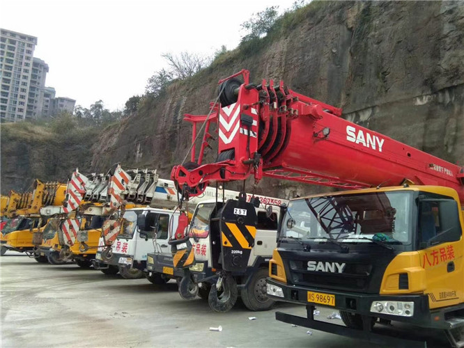 遵化市吊车出租按什么计费？台班费、单次费、里程费怎么算？